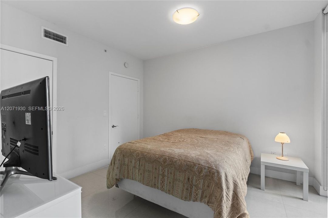 For Sale: $789,000 (2 beds, 2 baths, 1700 Square Feet)