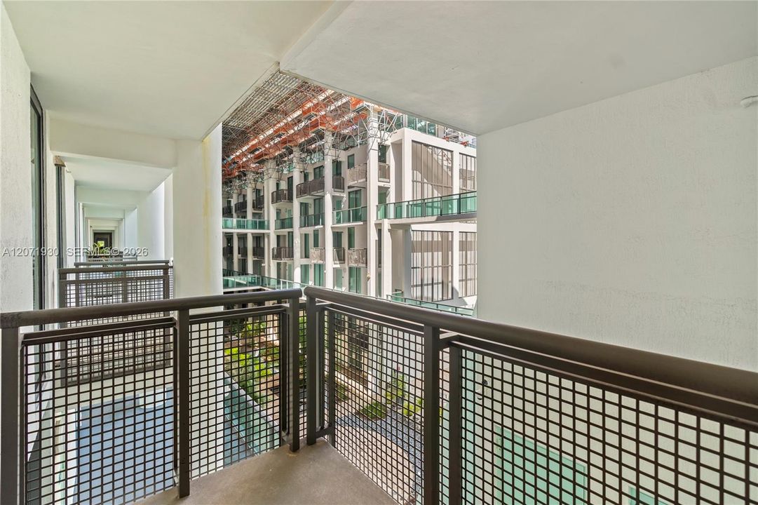 For Sale: $789,000 (2 beds, 2 baths, 1700 Square Feet)