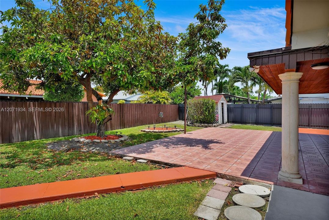SIDE BACKYARD