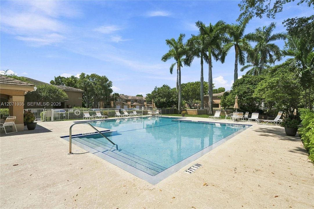 For Sale: $410,000 (3 beds, 2 baths, 1624 Square Feet)