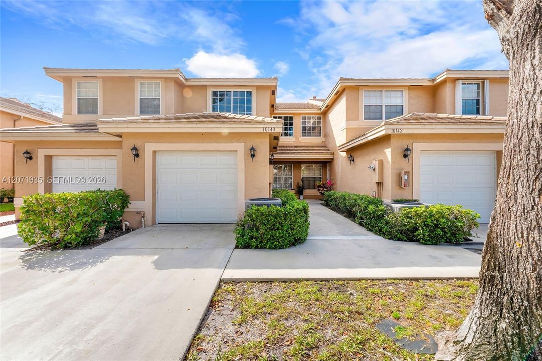 For Sale: $410,000 (3 beds, 2 baths, 1624 Square Feet)