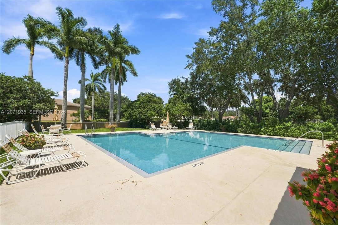 For Sale: $410,000 (3 beds, 2 baths, 1624 Square Feet)