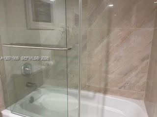 For Sale: $330,000 (2 beds, 2 baths, 830 Square Feet)