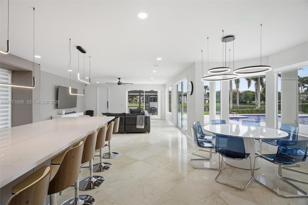 For Sale: $3,500,000 (5 beds, 6 baths, 5950 Square Feet)