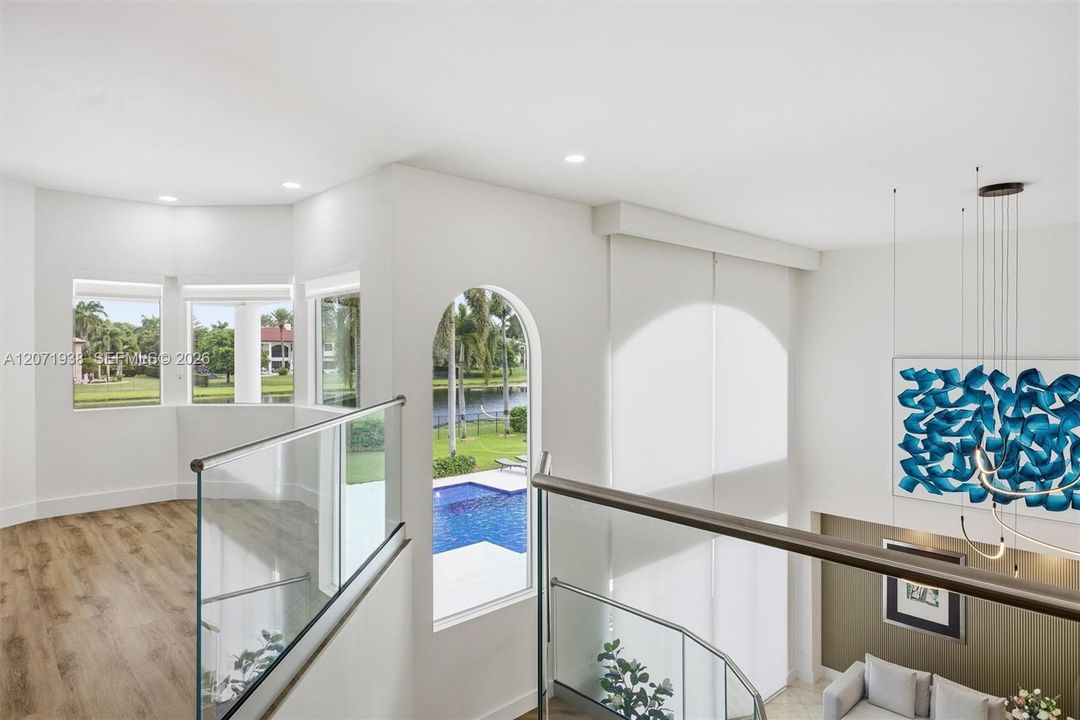 For Sale: $3,500,000 (5 beds, 6 baths, 5950 Square Feet)