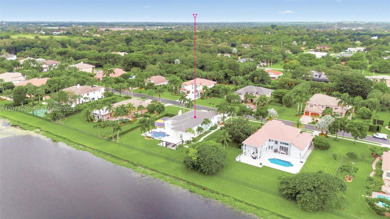 For Sale: $3,500,000 (5 beds, 6 baths, 5950 Square Feet)
