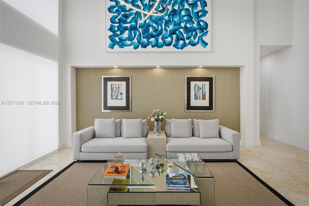 For Sale: $3,500,000 (5 beds, 6 baths, 5950 Square Feet)
