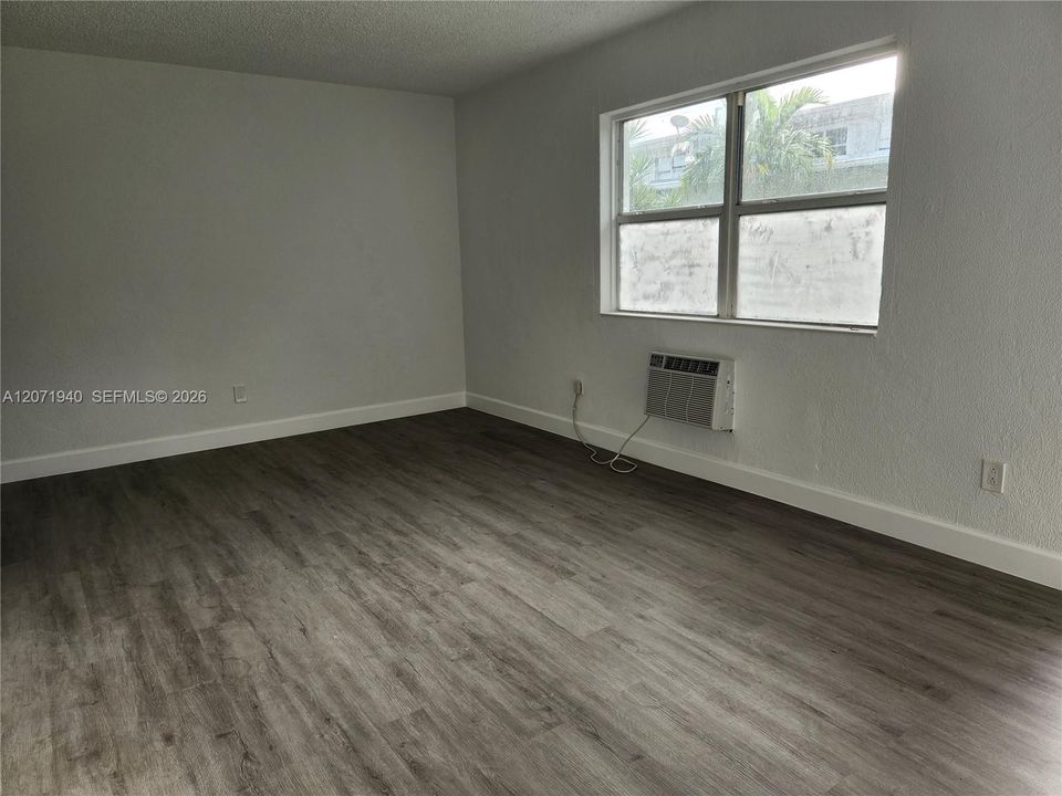 В аренду: $2,000 (1 спален, 1 ванн, 680 Квадратных фут)