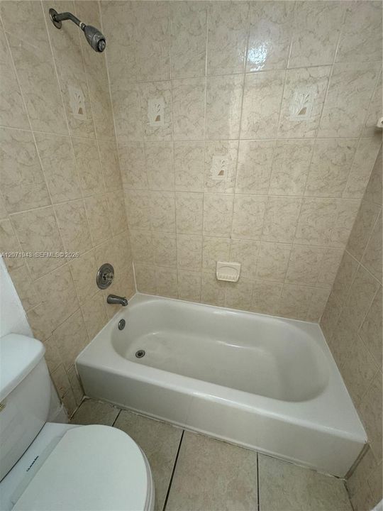 For Rent: $3,000 (3 beds, 2 baths, 1449 Square Feet)