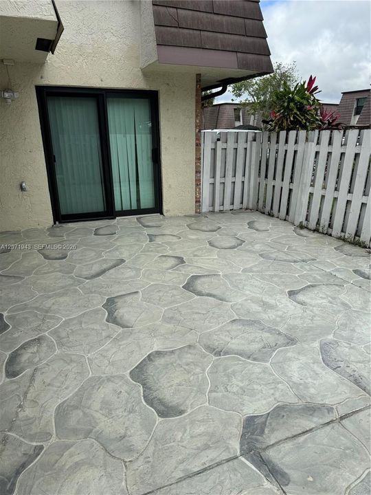For Rent: $3,000 (3 beds, 2 baths, 1449 Square Feet)