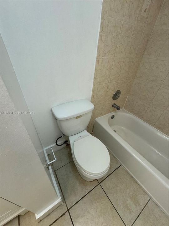 For Rent: $3,000 (3 beds, 2 baths, 1449 Square Feet)