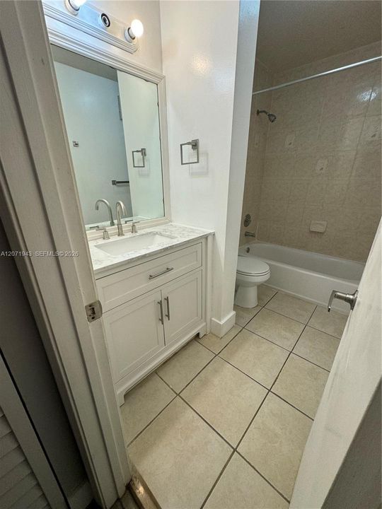 For Rent: $3,000 (3 beds, 2 baths, 1449 Square Feet)