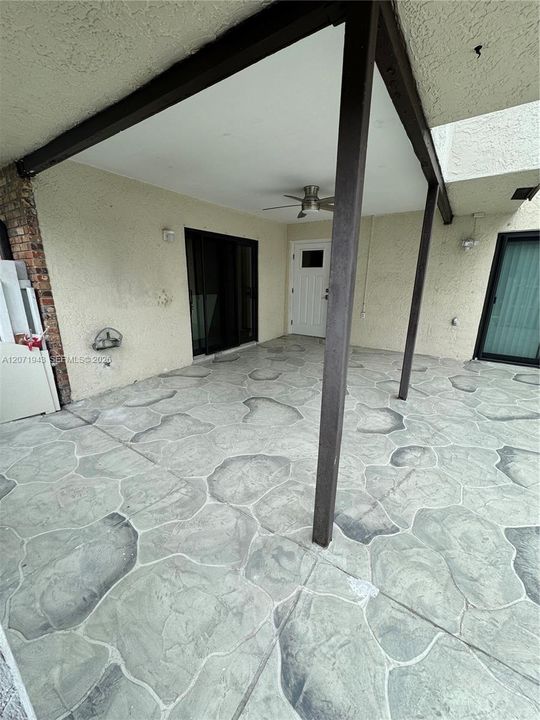 For Rent: $3,000 (3 beds, 2 baths, 1449 Square Feet)