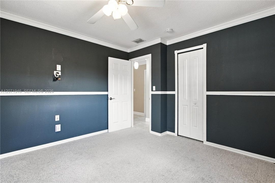 For Sale: $375,000 (3 beds, 1 baths, 1096 Square Feet)
