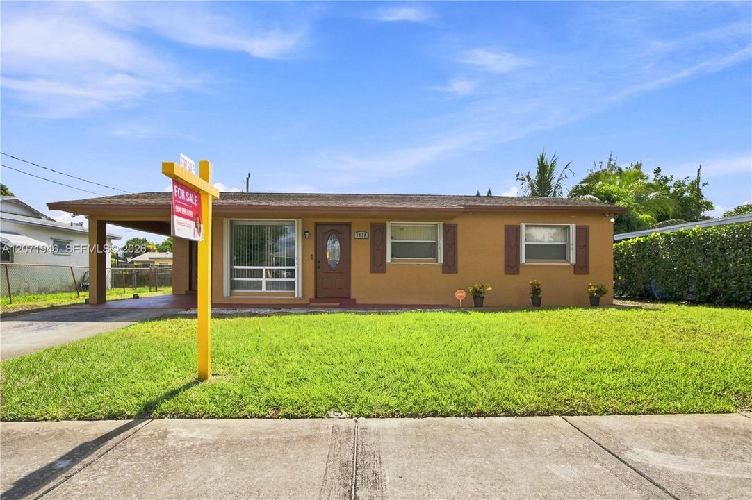 For Sale: $375,000 (3 beds, 1 baths, 1096 Square Feet)
