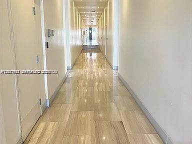 For Rent: $3,650 (2 beds, 1 baths, 940 Square Feet)