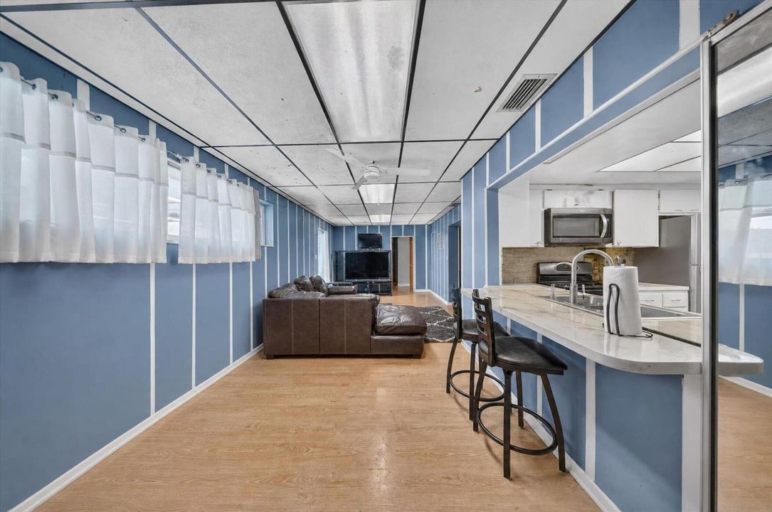 15-2251-SW-67th-Way-WindowStill-Photogra