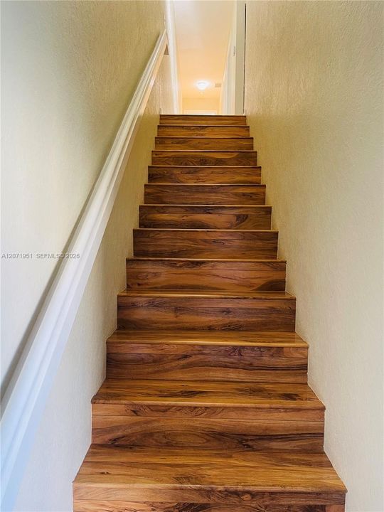 For Rent: $2,600 (3 beds, 2 baths, 1186 Square Feet)