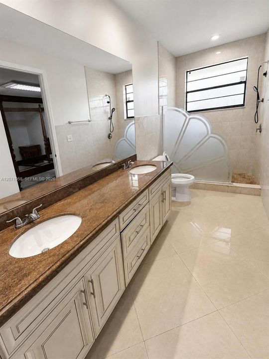 For Rent: $3,200 (3 beds, 2 baths, 2441 Square Feet)