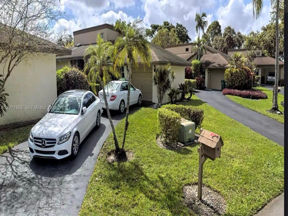 For Rent: $3,200 (3 beds, 2 baths, 2441 Square Feet)