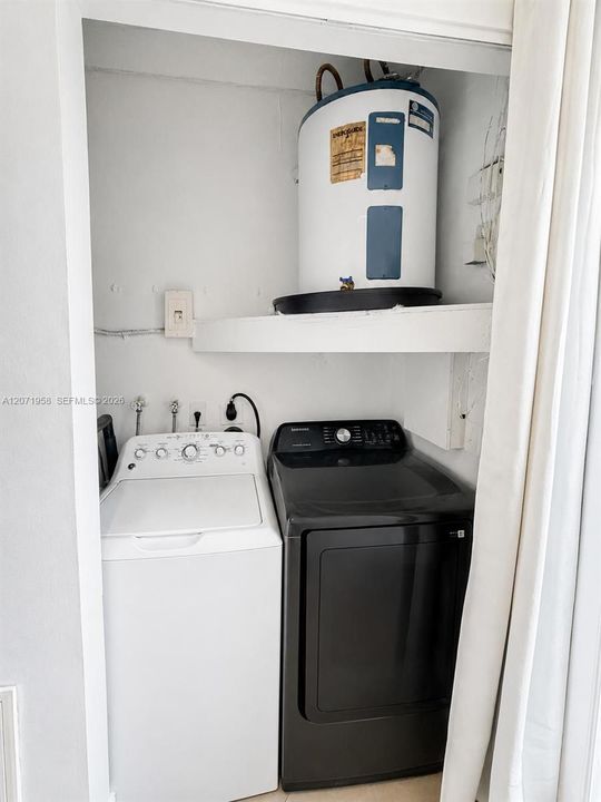 For Rent: $3,200 (3 beds, 2 baths, 2441 Square Feet)