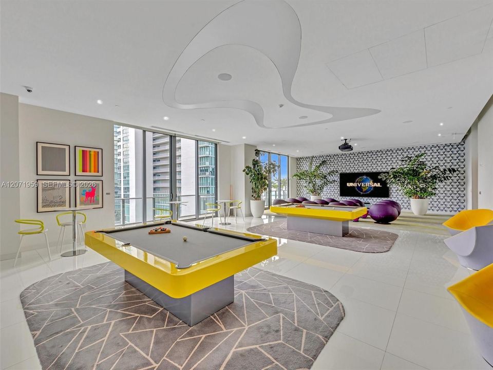 For Rent: $4,549 (3 beds, 2 baths, 1324 Square Feet)