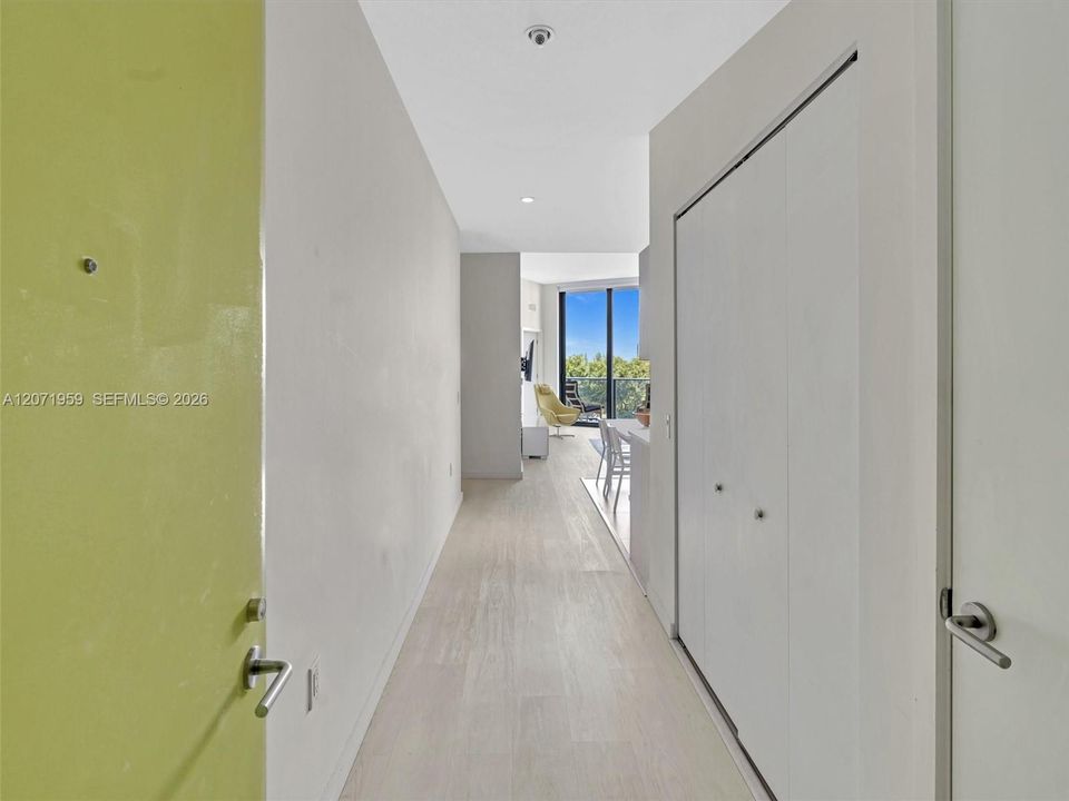 For Rent: $4,549 (3 beds, 2 baths, 1324 Square Feet)