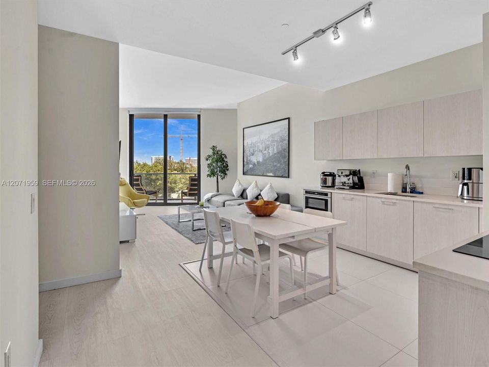 For Rent: $4,549 (3 beds, 2 baths, 1324 Square Feet)
