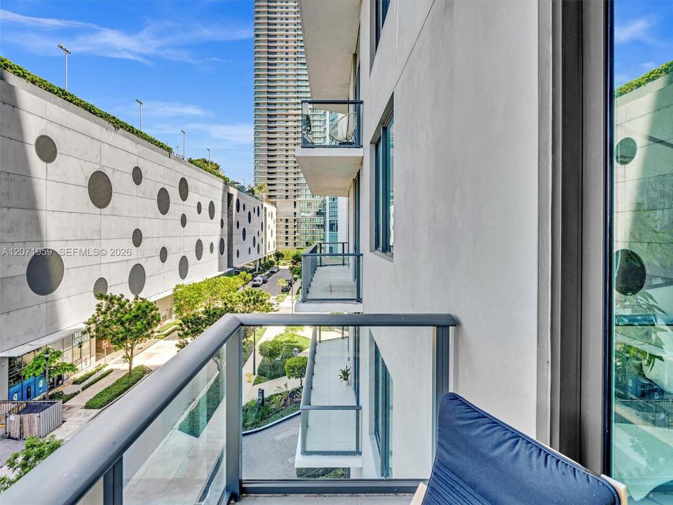 For Rent: $4,549 (3 beds, 2 baths, 1324 Square Feet)