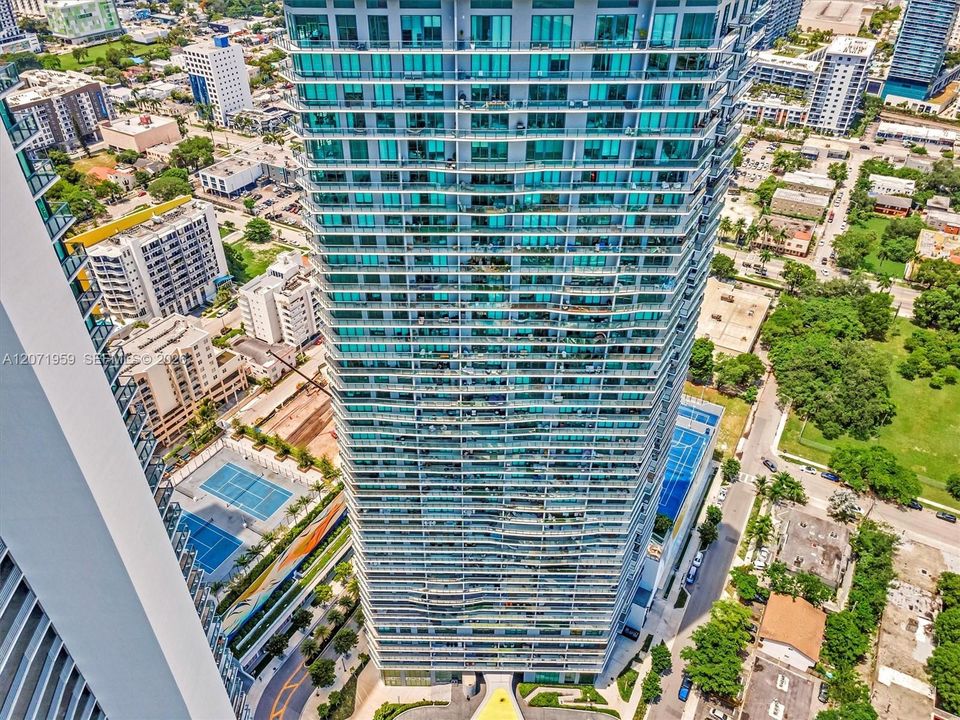 For Rent: $4,549 (3 beds, 2 baths, 1324 Square Feet)