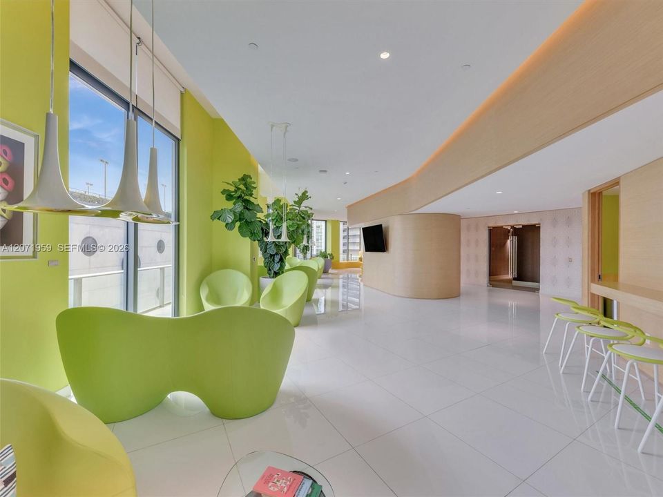 For Rent: $4,549 (3 beds, 2 baths, 1324 Square Feet)