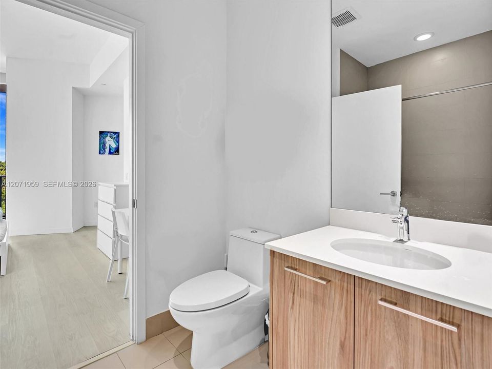 For Rent: $4,549 (3 beds, 2 baths, 1324 Square Feet)