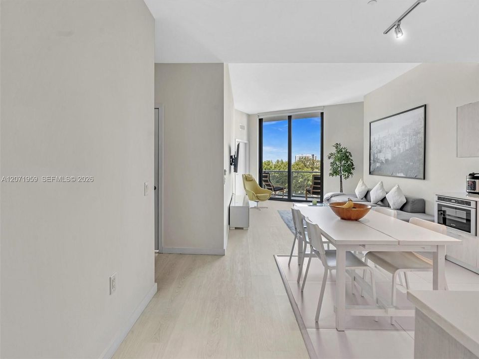 For Rent: $4,549 (3 beds, 2 baths, 1324 Square Feet)