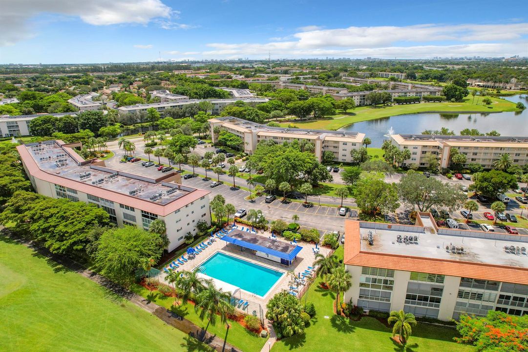 PortofinoII swimming pool