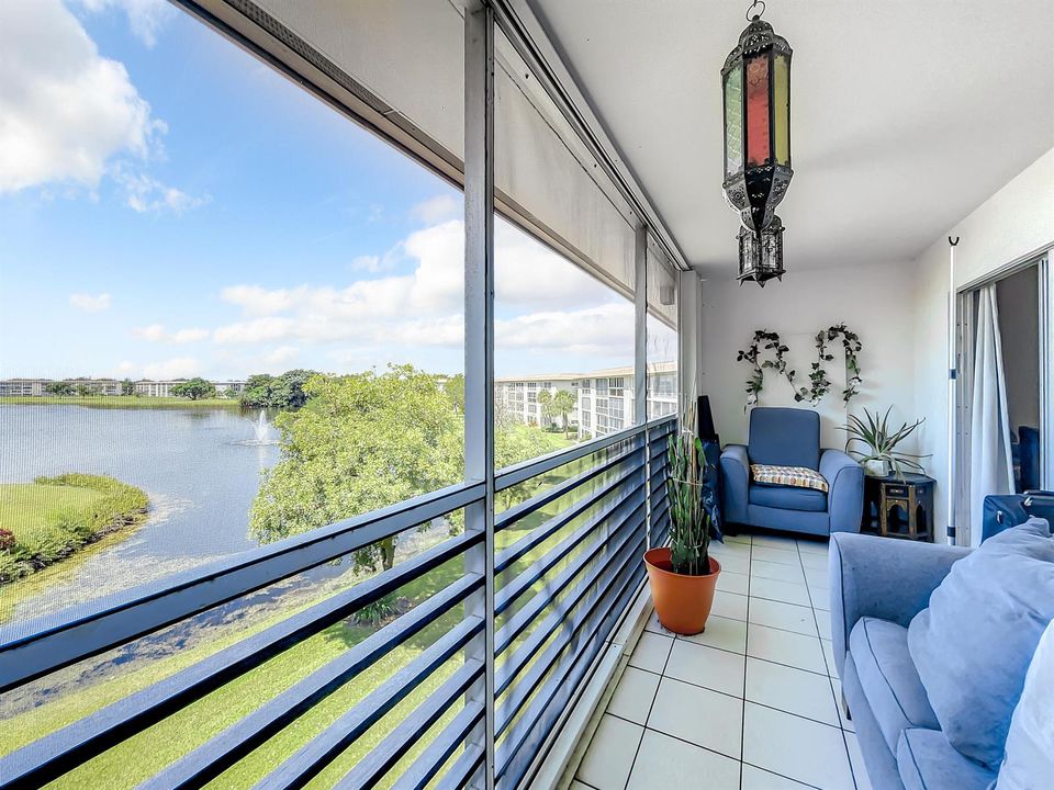 screened balcony