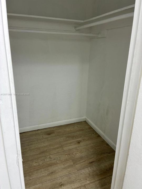 For Rent: $1,500 (0 beds, 1 baths, 402 Square Feet)