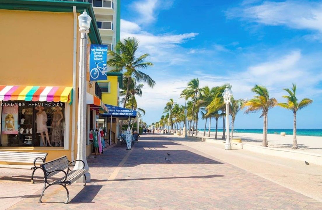 For Rent: $1,700 (1 beds, 1 baths, 398 Square Feet)