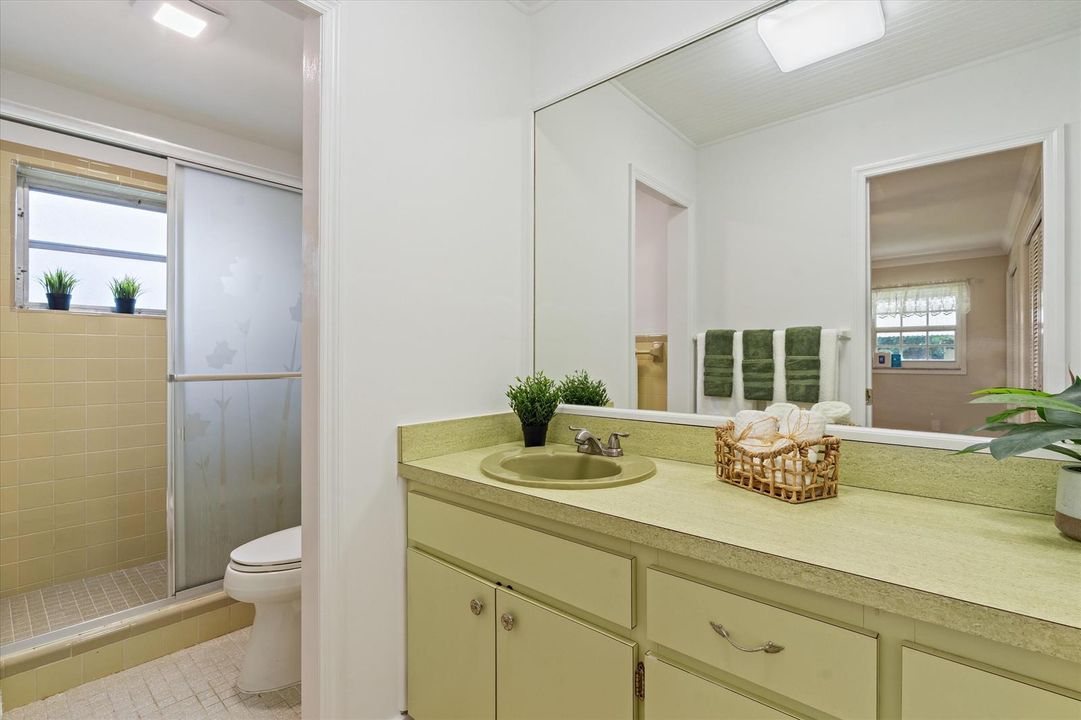 18-2107 N 15th Ave Hollywood, FL-120