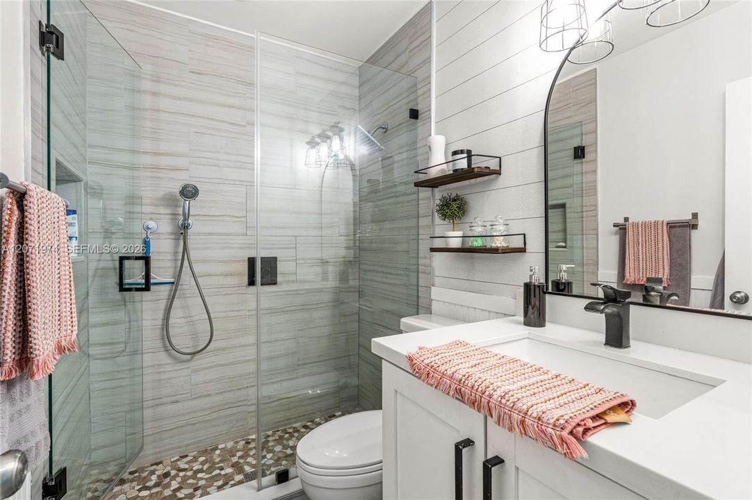 For Rent: $3,800 (3 beds, 2 baths, 1100 Square Feet)