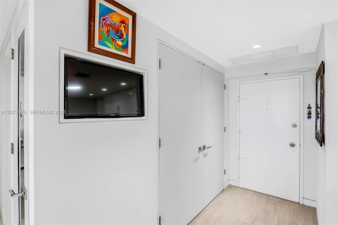 Enrty Hallway