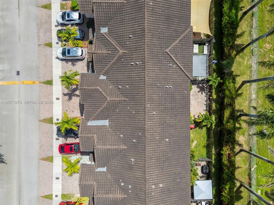 En Venta: $435,000 (3 camas, 3 baños, 1870 Pies cuadrados)