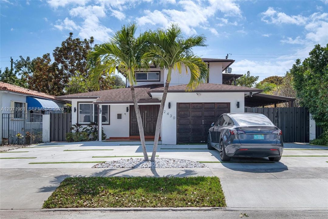 For Rent: $4,950 (3 beds, 2 baths, 2640 Square Feet)