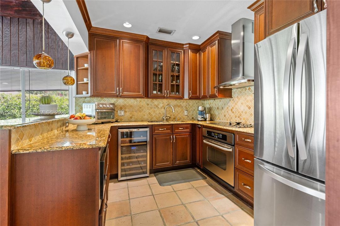 For Sale: $1,200,000 (3 beds, 3 baths, 1855 Square Feet)