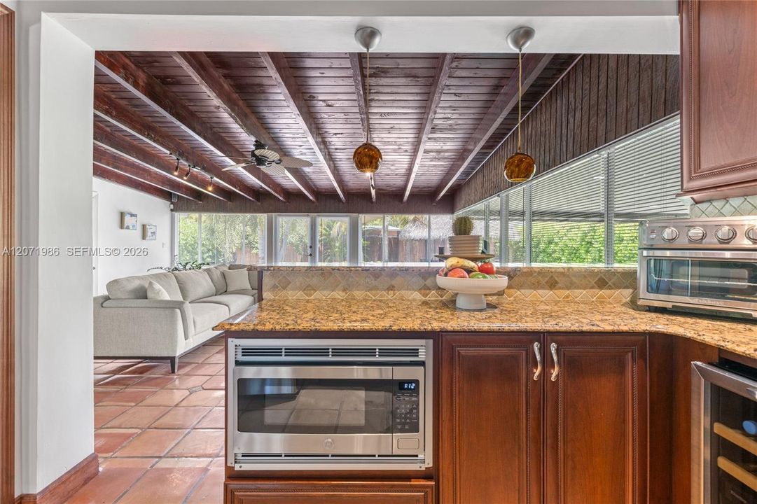 For Sale: $1,200,000 (3 beds, 3 baths, 1855 Square Feet)