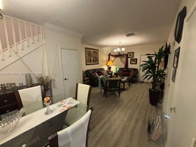 For Sale: $410,000 (3 beds, 2 baths, 1464 Square Feet)