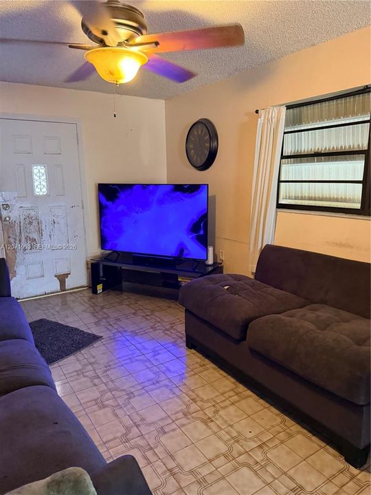 For Sale: $500,000 (0 beds, 0 baths, 1886 Square Feet)