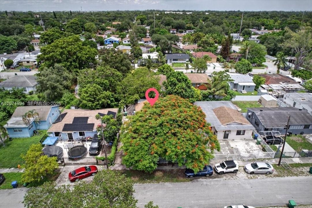 For Sale: $389,900 (3 beds, 1 baths, 1020 Square Feet)