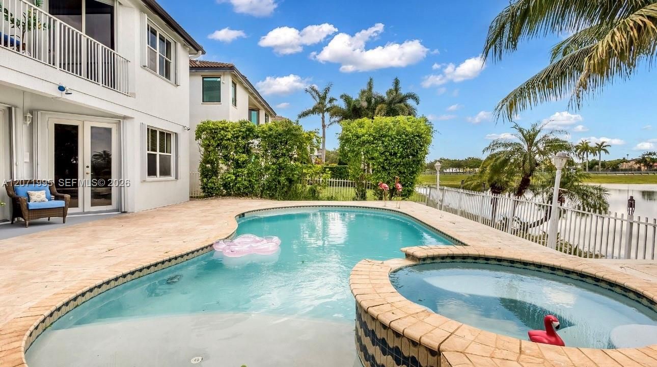 For Rent: $5,700 (4 beds, 3 baths, 2627 Square Feet)