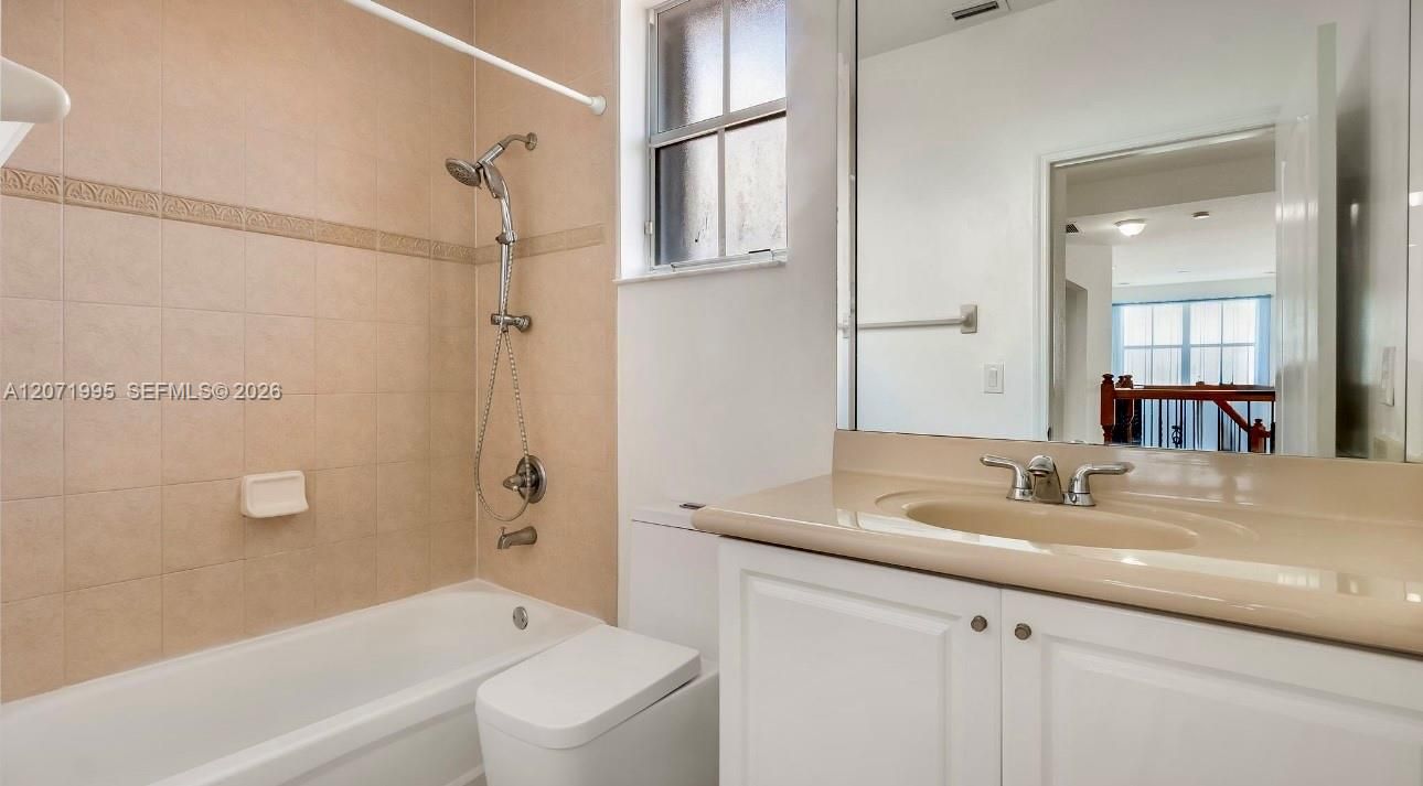 For Rent: $5,700 (4 beds, 3 baths, 2627 Square Feet)