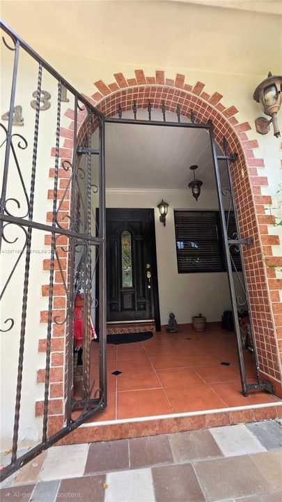 En Renta: $4,800 (3 camas, 2 baños, 1804 Pies cuadrados)